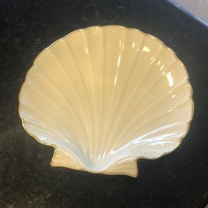Lenox dish